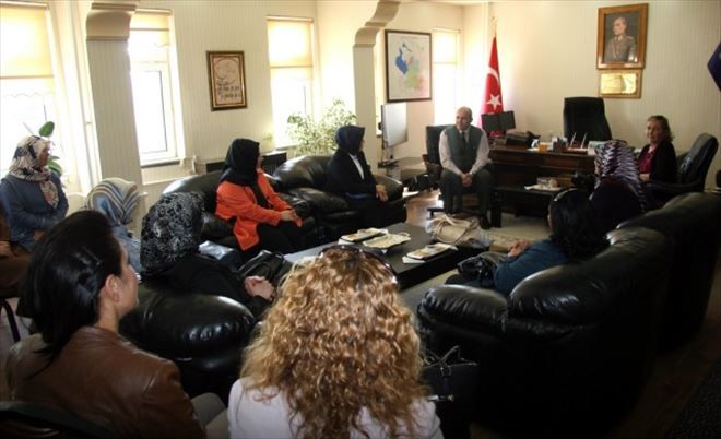 Aksaray Kadın Platformu şehit ailesini ziyaret etti 