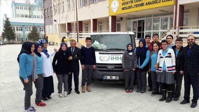 Sağlık Öğrencilerden Bayır-Bucak Türkmenlerine Yardım