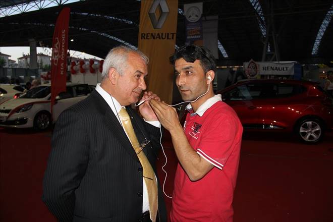 Aksaray Kral FM Oto Show Fuarından canlı yayınları ile tüm sevenlerine ulaştı 