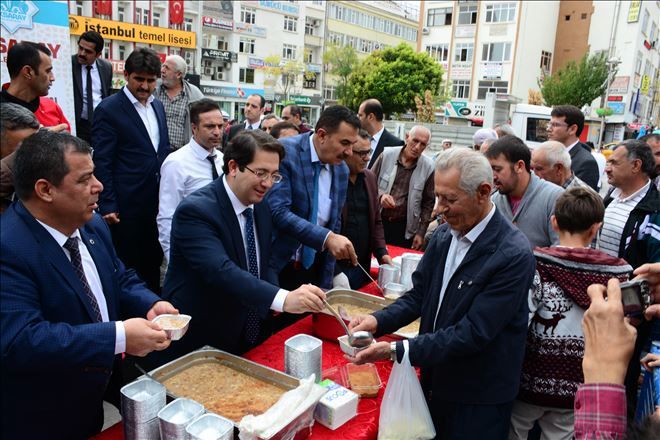 Aksaray Belediyesi 8 Bin Kişiye Aşure Dağıttı