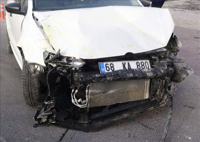 Aksaray´da üç aracın karıştığı kazada 1 yaralı