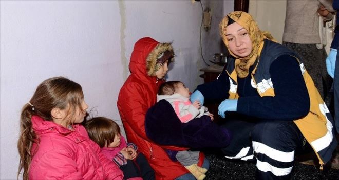 Vakaya giden sağlık ekipleri Suriyeli ailenin dramıyla karşılaştı