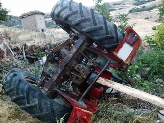Traktör Devrildi  1 kişi hayatını kaybetti 