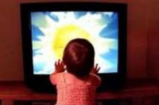 Üzerine Televizyon Devrilen Çocuk Yaşamını Yitirdi