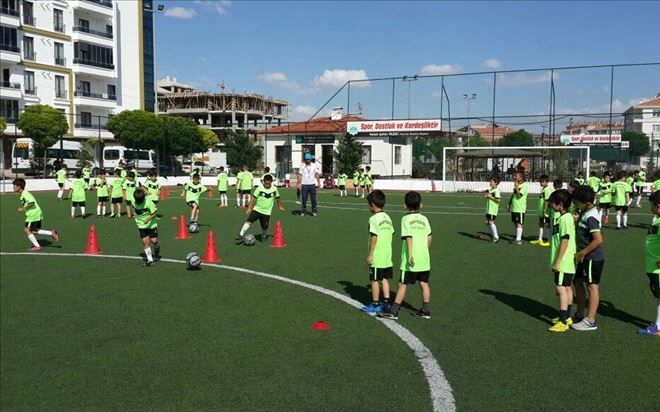 Aksaray Belediyesi Yaz Spor Okuluna Yoğun İlgi
