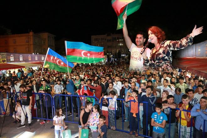 Ramazan Sokağında Azerbaycan Rüzgârı Esti
