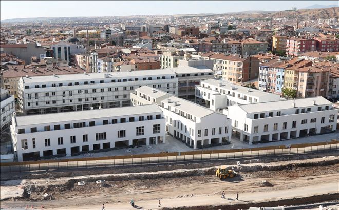 Piri Mehmet Paşa Çarşısı´nda Belediyeye Ait Ofisler ve Mağazalar Satışa Çıkarılıyor