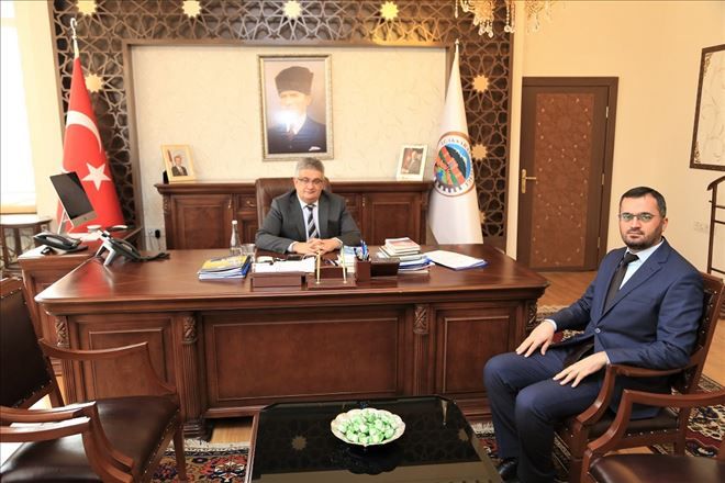 Aksaray İHH Derneği Başkanı Önder Özkan´dan Vali Pekmez´e ziyaret
