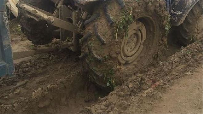 Traktör Tekeri altında kalan vatandaş hayatını kaybetti-aksaray haberleri