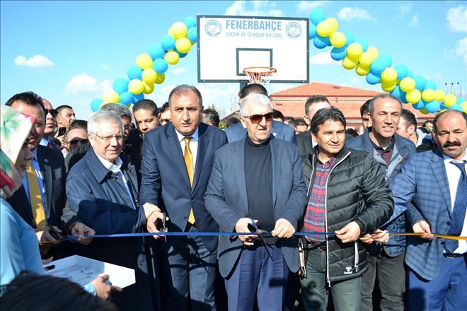 Fenerbahçe Başkanı Aziz Yıldırım, Aksaray´da açılışa katıldı