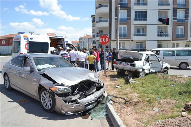 Aksaray´da Meydana gelen trafik kazasında 2 kişi yaralandı