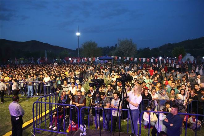 Aksaray Belediyesinin Düzenlediği 2. Gençlik Festivali Coşkulu Geçti