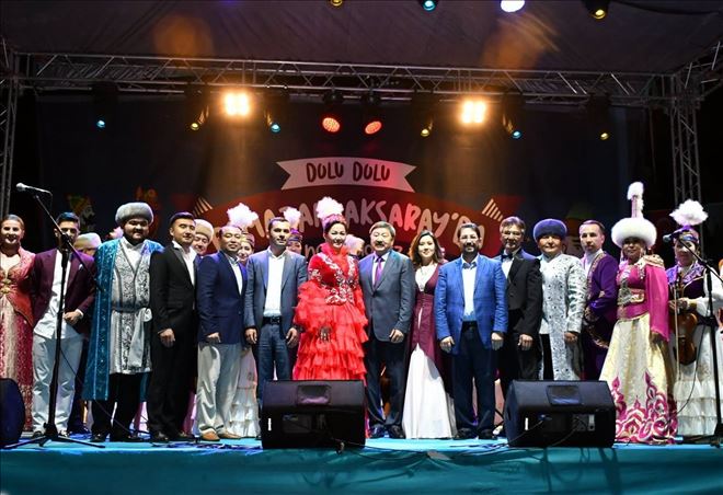 Ramazan Sokağında Türk Dünyası Halk Çalgıları Konseri Büyüledi