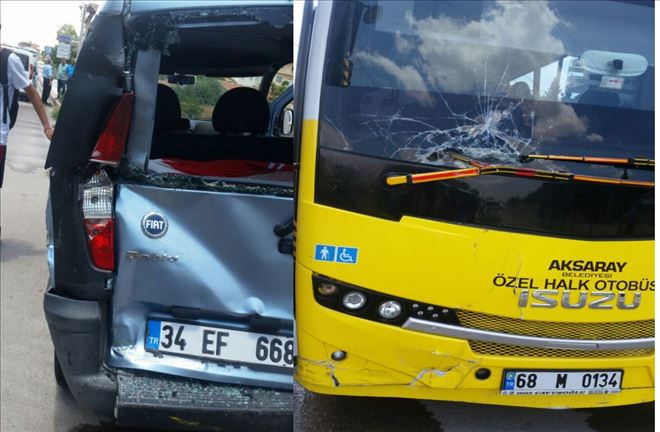 Aksaray´da Halk Otobüsü İle Hafif Ticari Araç Çarpıştı 3 Kişi Yaralandı
