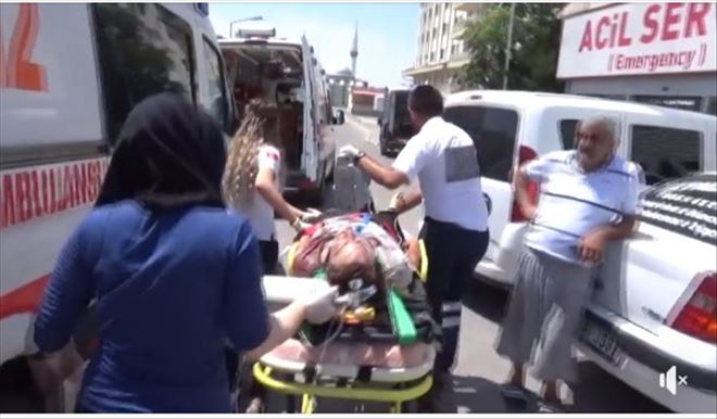Aksaray  Konya karayolunda kaza 4 kişi yaralandı