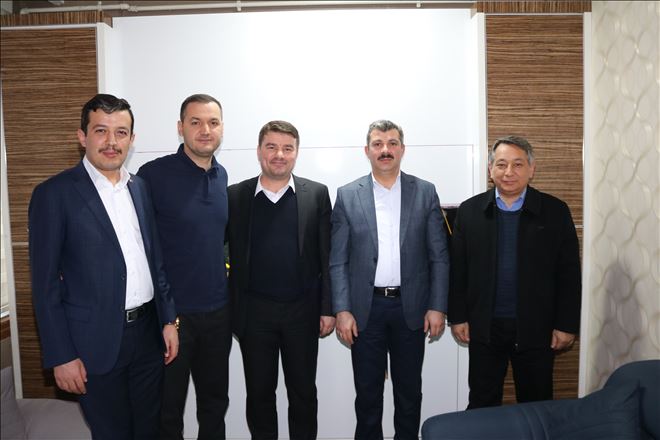 AK Parti Aksaray Belediye Başkan Adayı Evren Dinçer, 25. Dönem Aksaray Milletvekili Turan Yaldır´ı ziyaret etti