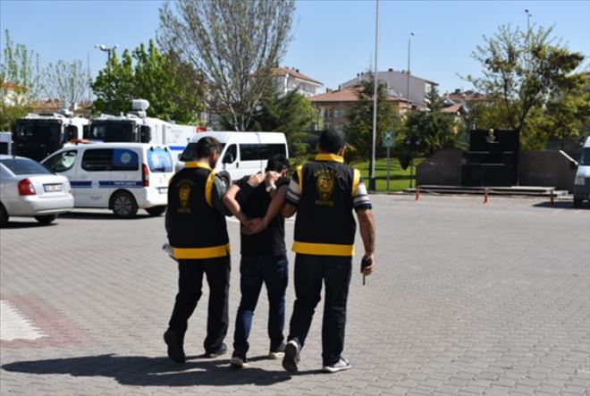 Aksaray Polisi Suçluları Enseledi