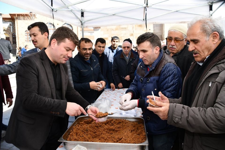 Aksaray Belediyesi Şehitler İçin Mevlid Okuttu Başkan Dinçer Helva Dağıttı