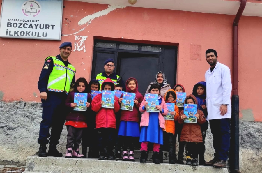 Aksaray Jandarma Trafik Okul Ziyaretlerini Sürdürüyor