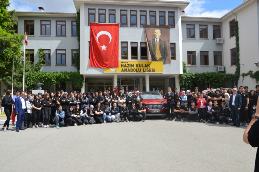 Aksaray Hazım Kulak Anadolu Lisesi Bilim Şenliği Düzenledi