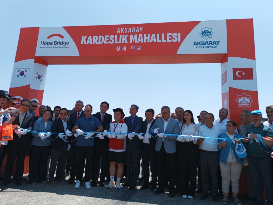 Aksaray belediyesi Kahramanmaraş ta yaptığı 200  konteyneri depremzedelerin hizmetine sundu