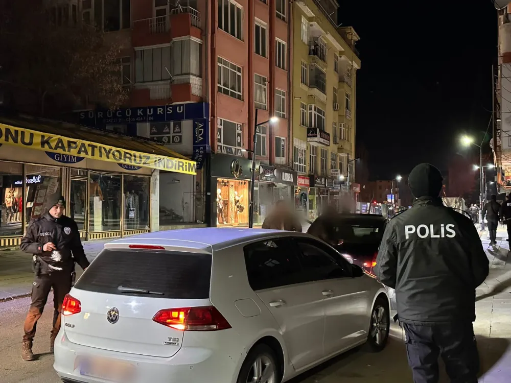 Aksaray’da Polis 183 Aranan Şahsa İşlem yaptı