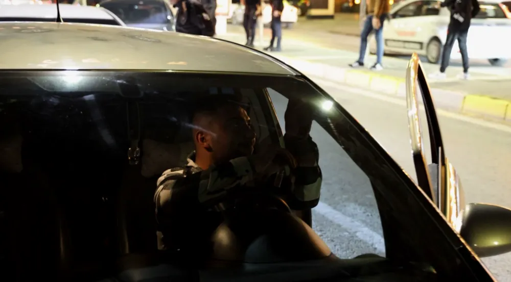 Aksaray da polis yaptığı uygulamalarla uygunsuz araçlara ceza yağdırdı