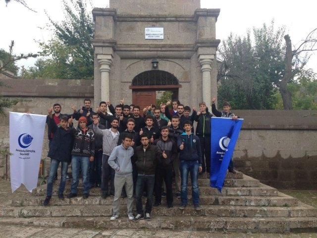 Aksaray Üniversitesini Kazanan Gençlere Aksaray`ın Tarihi Mekanları Tanıtıldı