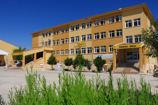 Aksaray`da 2. Fen Lisesi açıldı