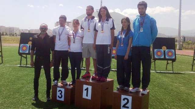 ASÜ Okçuluk Takımı Kayseri`de de şampiyon oldu