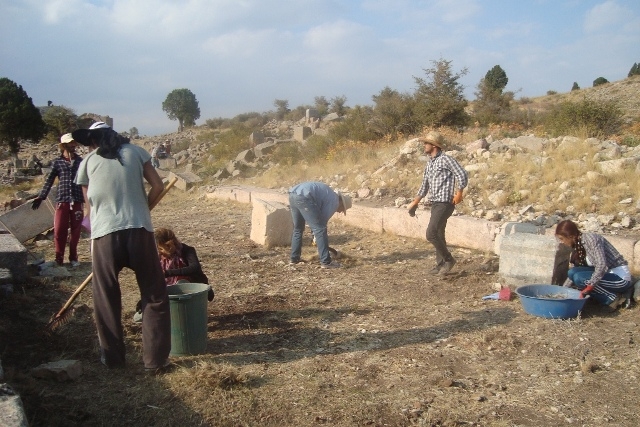 Koç Holding`den ASÜ`nün arkeolojik çalışmasına destek