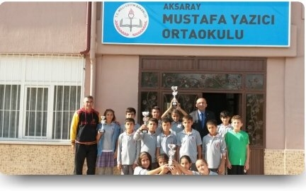 Mustafa Yazıcı Orta Okuluna adeta ödül yağdı.