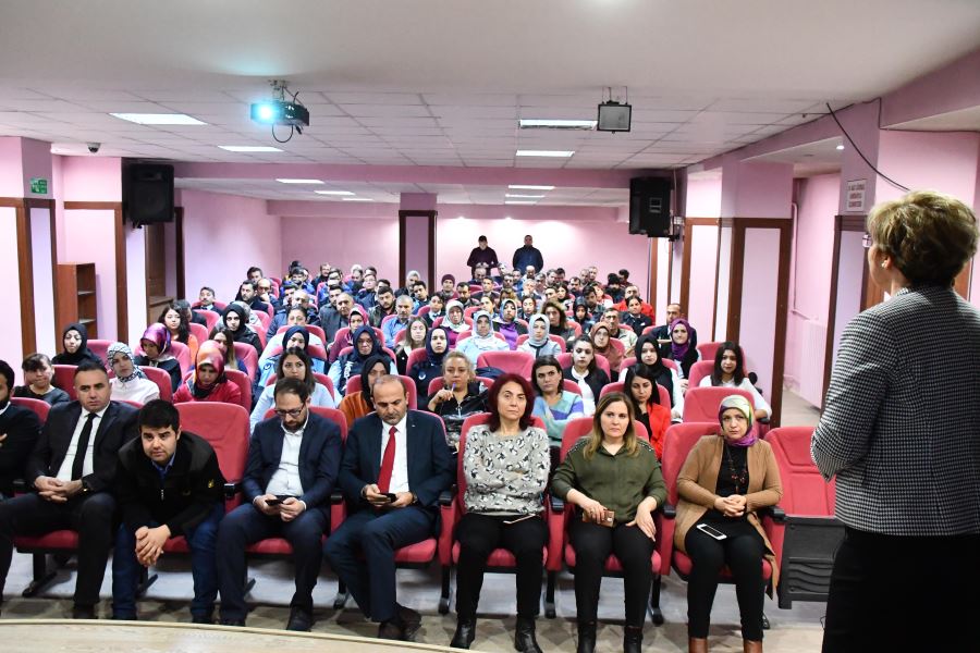 Aksaray Belediyesi Personellerine Halkla İlişkiler, Etkili İletişim ve Motivasyon Eğitimi Verildi