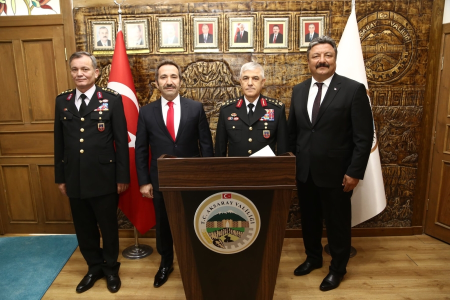 Jandarma Genel Komutanı Arif Çetin Vali Ali Mantı’ya ziyarette bulundu