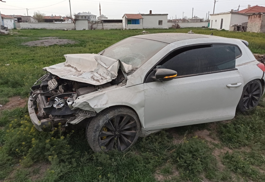 Aksaray Konya karayolu Sultanhanı civarında meydana gelen kazada 2 kişi yaralandı