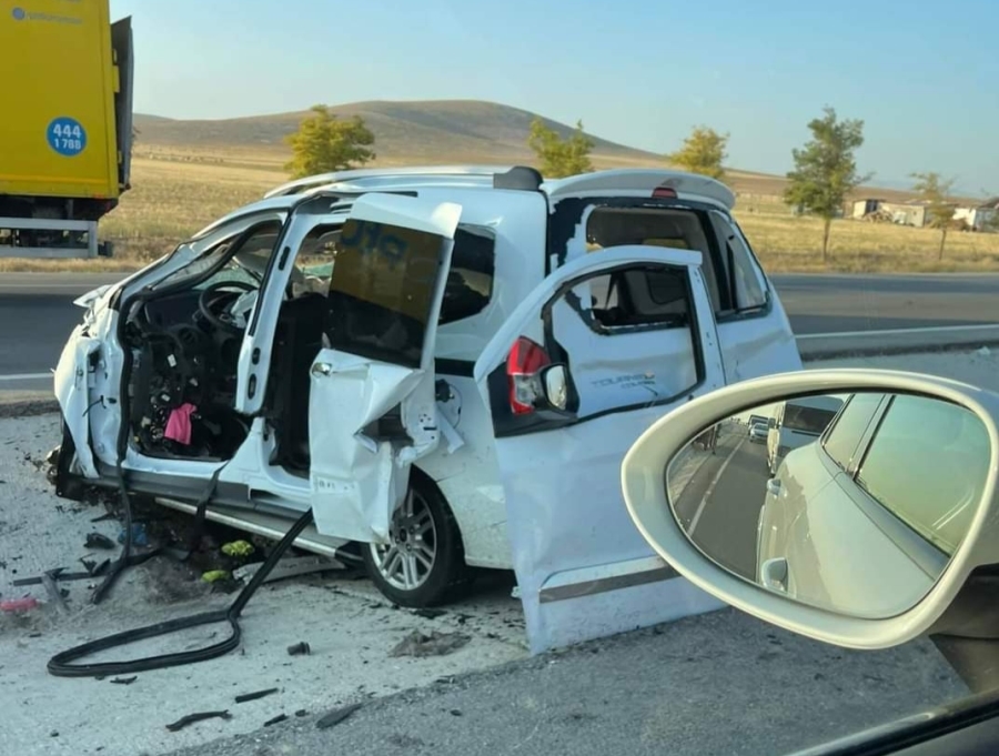Konya-Aksaray karayolunda meydana gelen feci kazada 6 kişi can verdi