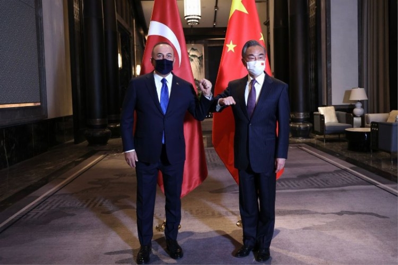  Bakan Çavuşoğlu, Çinli mevkidaşı ile görüştü