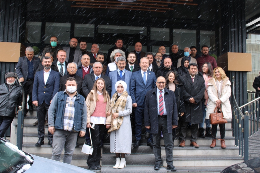 İYİ Parti Aksaray İl Teşkilatı Yerel ve Ulusal Basınla bir araya geldi. 