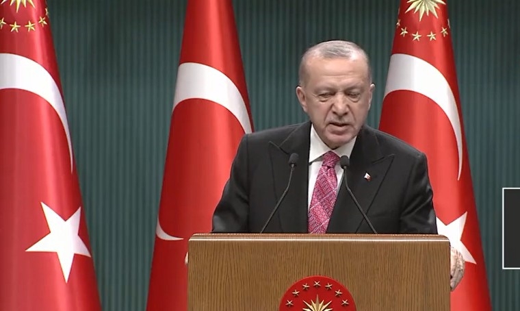  Erdoğan, memura ve emekliye ek zammın masaya yatırıldığı Kabine sonrası konuştu