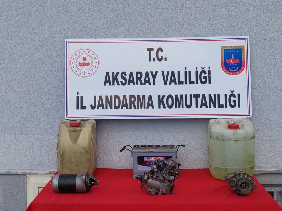 Aksaray Jandarması Tarladan Hırsızlık Yapan Şahsı Çaldığı Malzemeler İle Birlikte Yakaladı