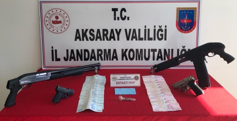 Aksaray’da Uyuşturucu İmalatçısı ve Ticaretini Yapan 4 Kişi Yakalandı