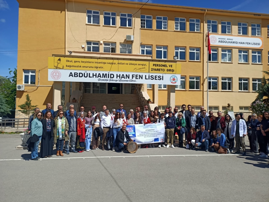Abdülhamid Han Fen Lisesi İspanya ve Portekiz li öğretmenleri ağırladı