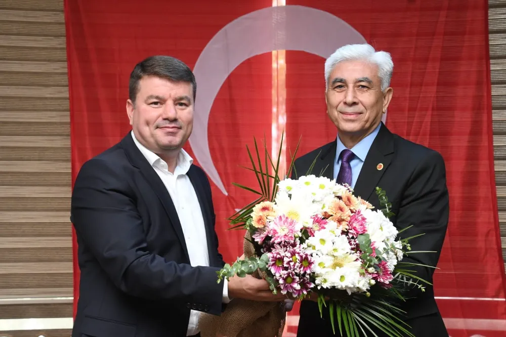 Muhtarlar Belediye Başkanı Dr.Evren Dinçer’i Ziyaret Etti