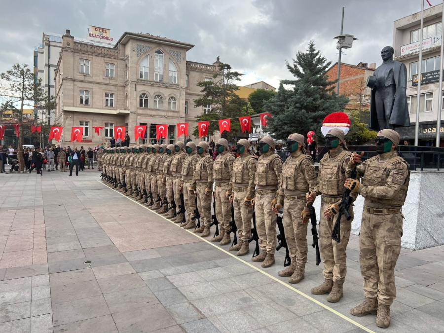 Jandarma Teşkilatının kuruluşunun 184. yıldönümü tüm yurtta olduğu gibi Aksaray’da da çeşitli etkinliklerle kutlandı. 