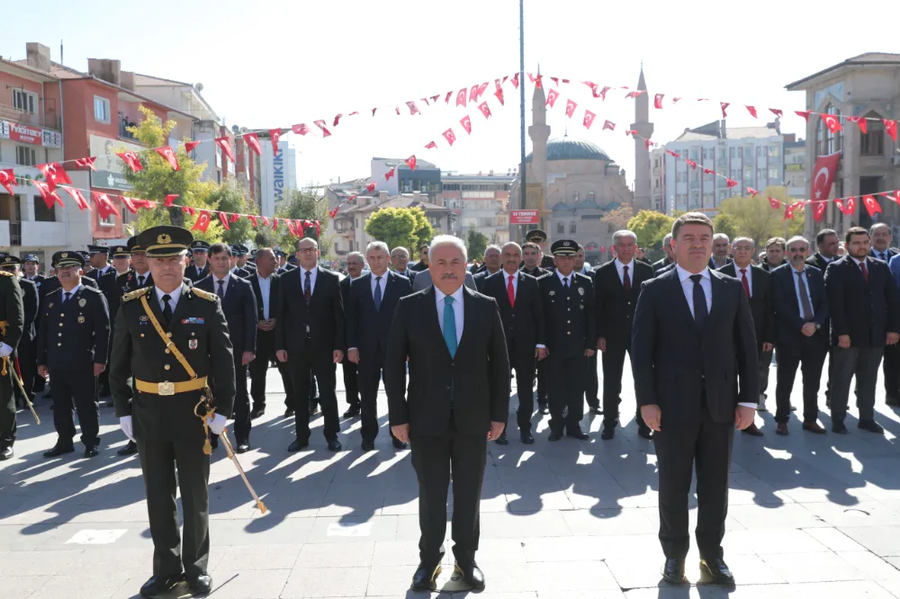 Cumhuriyetimizin 101. Kuruluş yıldönümü Aksaray da da coşkuyla kutlanıyor 