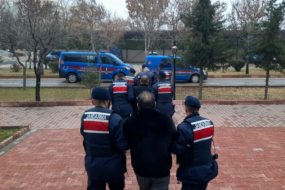 Aksaray’da kaçak Silah Ticareti Yapan 3 Kişi Yakalandı