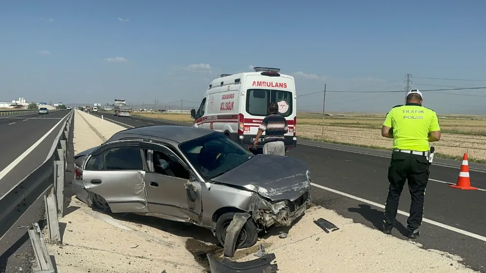 Aksaray Konya Yolunda Meydana Gelen Trafik Kazasında 3 Kişi Yaralandı 