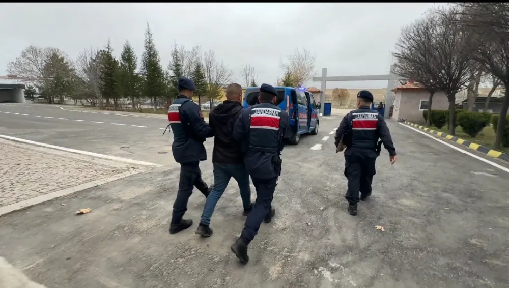 Gurbetçi Vatandaşın Evini Soyarken Suçüstü Yakalandı