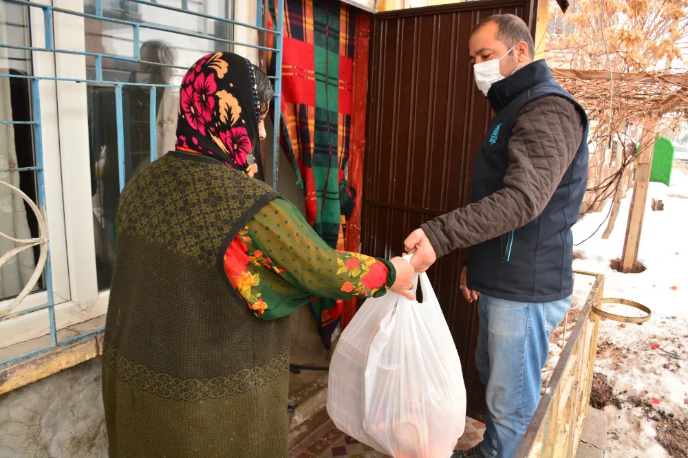 Aksaray Belediyesi Ramazan’ın Ruhunu Yaşatıyor, İhtiyaç Sahiplerine Geniş Kapsamlı Destek Veriyor