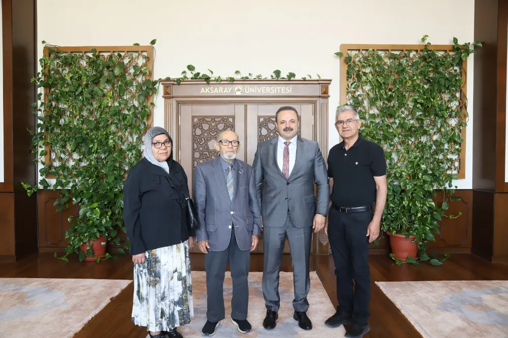ASÜ Rektörü Prof. Dr. Alpay Arıbaş’tan Hayırsever Yalçın Kulak’a Teşekkür Plaketi